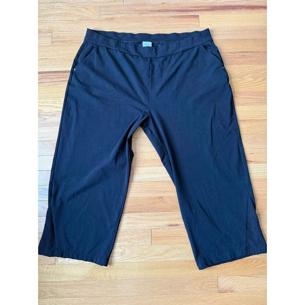 Chico’s‎ Weekends Black Cropped Stretch Pants Eyelet Hem Pull On Size 4 / 2X